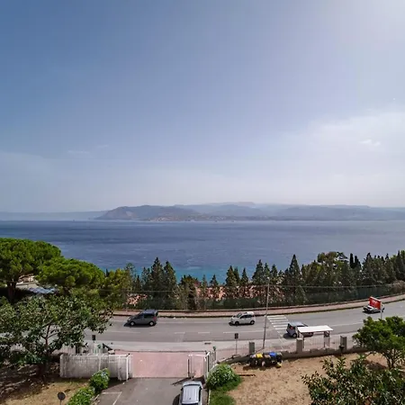 Apartment Sullo Stretto *