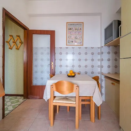 Sullo Stretto Apartment