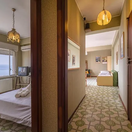 Apartment Sullo Stretto *